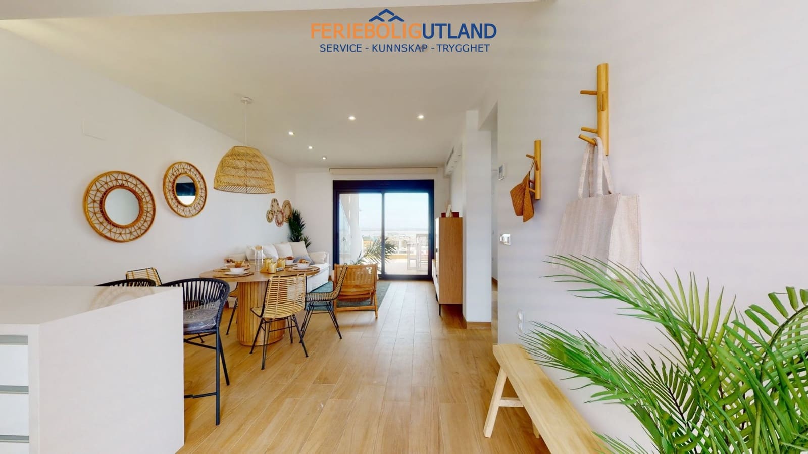 2 soveværelse Bungalow til salg i Torrevieja med swimmingpool - € 309.900 (Ref: 10000829)