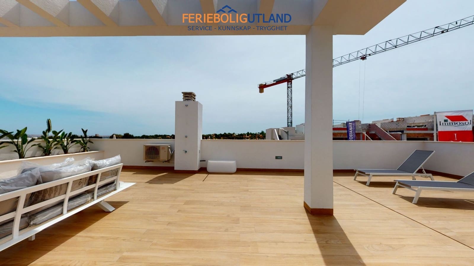 2 soveværelse Bungalow til salg i Torrevieja med swimmingpool - € 309.900 (Ref: 10000829)