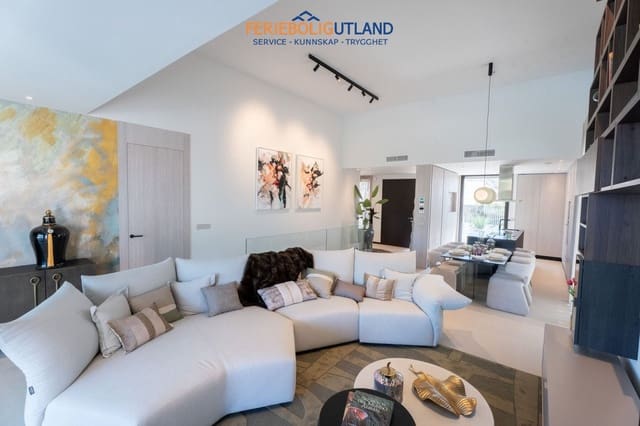 3 soveværelse Villa til salg i Algorfa med swimmingpool garage - € 1.600.000 (Ref: 10000830)