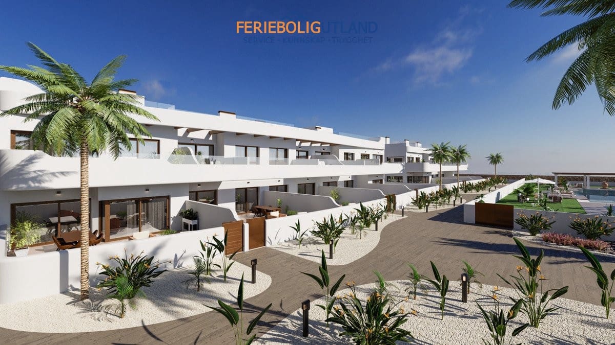 3 soveværelse Penthouse til salg i Los Alcazares med swimmingpool - € 399.000 (Ref: 10000831)