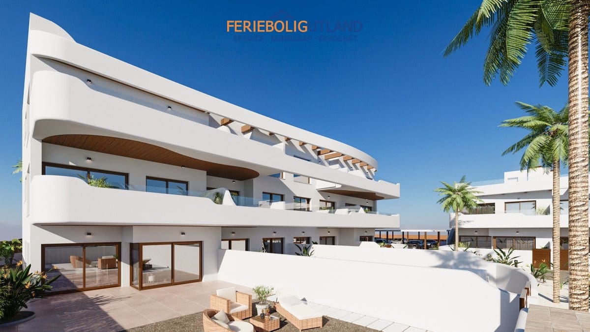 3 soveværelse Penthouse til salg i Los Alcazares med swimmingpool - € 399.000 (Ref: 10000831)