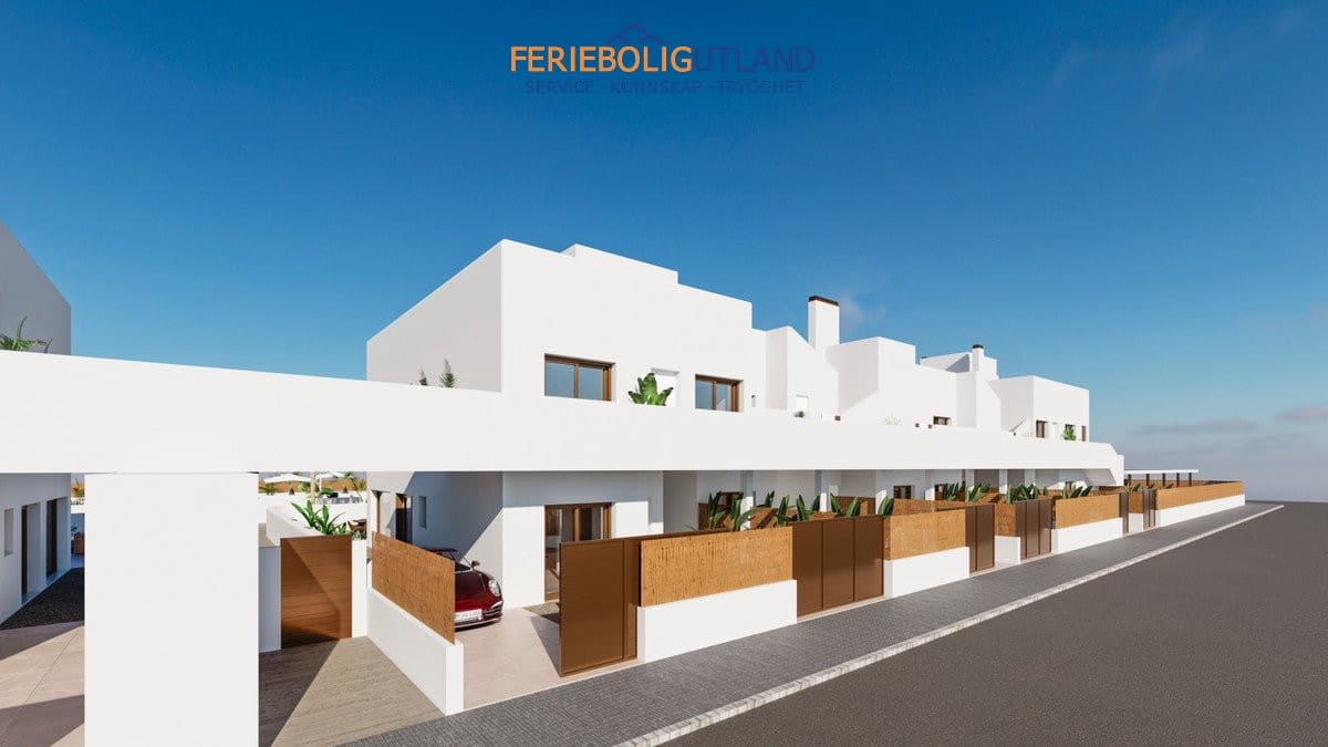 3 soveværelse Penthouse til salg i Los Alcazares med swimmingpool - € 399.000 (Ref: 10000831)