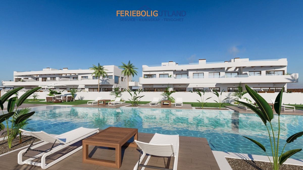3 soveværelse Penthouse til salg i Los Alcazares med swimmingpool - € 399.000 (Ref: 10000831)