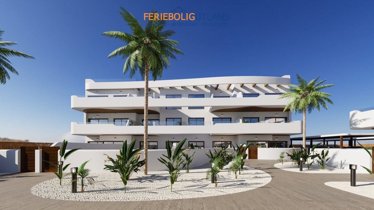 3 soveværelse Penthouse til salg i Los Alcazares med swimmingpool - € 399.000 (Ref: 10000831)