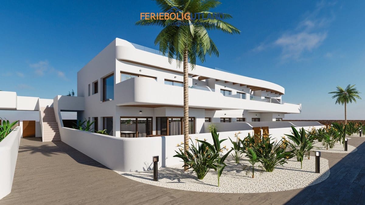 3 soveværelse Penthouse til salg i Los Alcazares med swimmingpool - € 399.000 (Ref: 10000831)