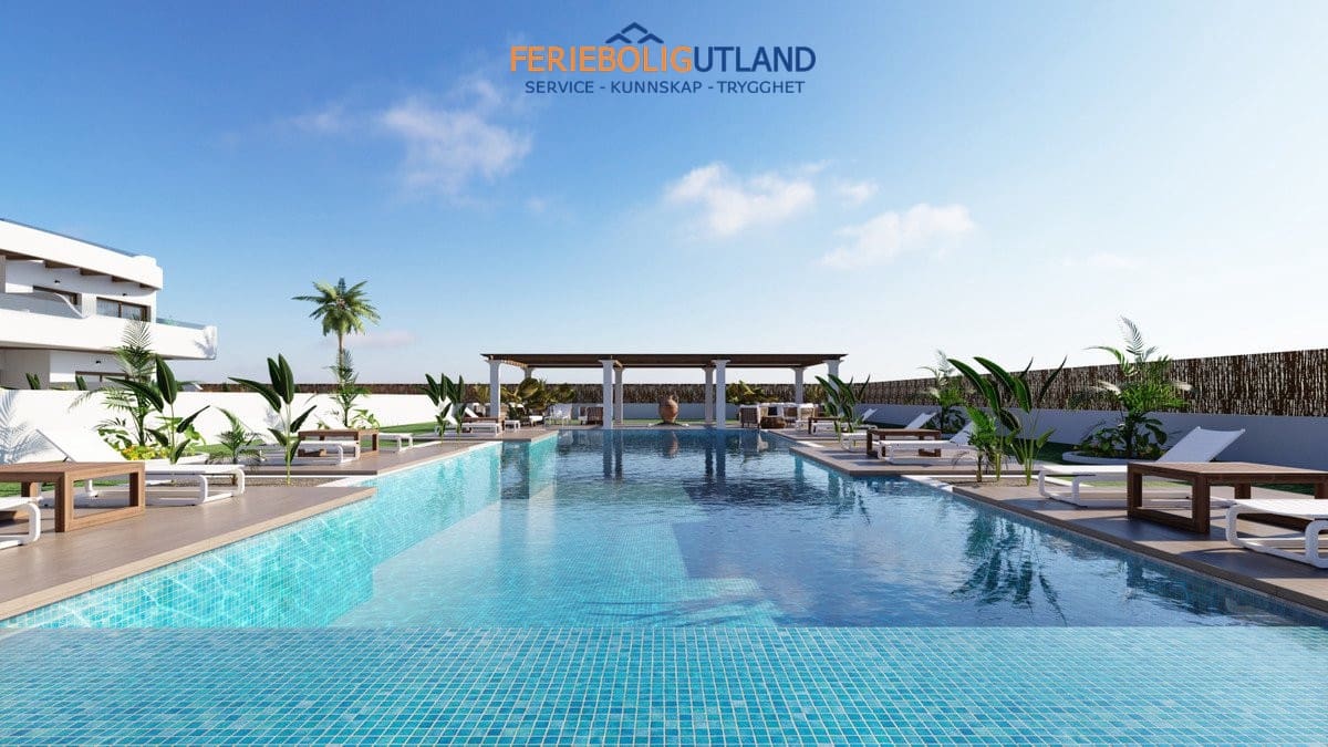 3 soveværelse Penthouse til salg i Los Alcazares med swimmingpool - € 399.000 (Ref: 10000831)