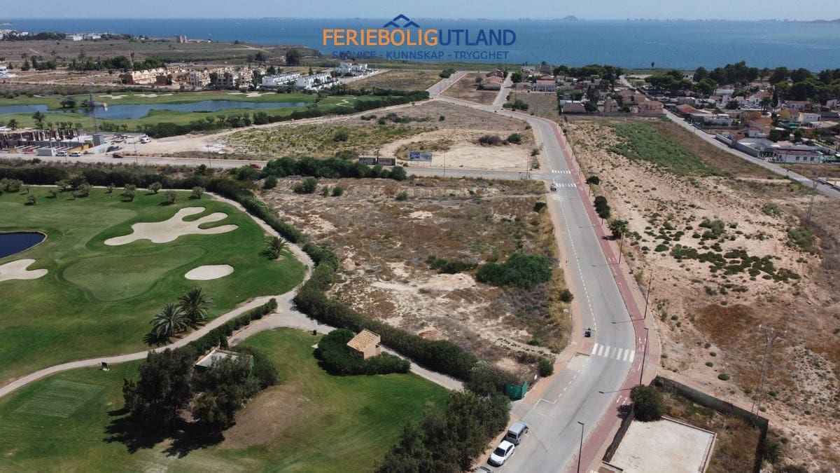 3 soveværelse Penthouse til salg i Los Alcazares med swimmingpool - € 399.000 (Ref: 10000831)