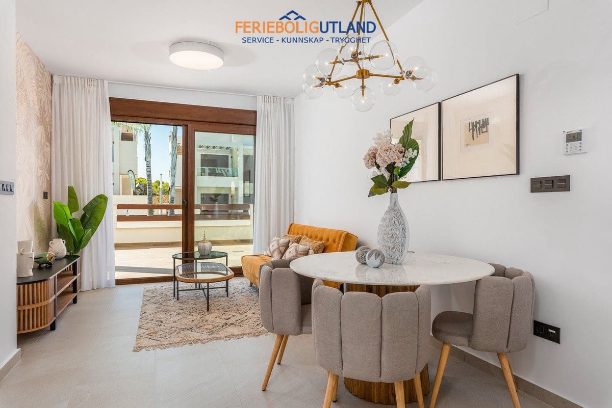 3 soveværelse Lejlighed til salg i Torrevieja med swimmingpool garage - € 310.000 (Ref: 10000836)