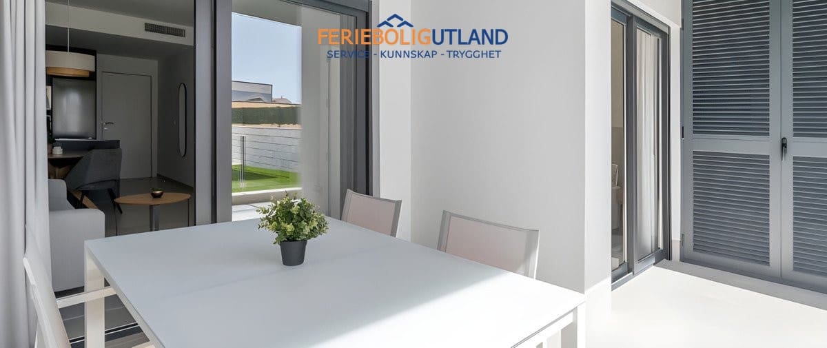 2 slaapkamer Appartement te koop in Torrevieja met zwembad garage - € 305.000 (Ref: 10000837)