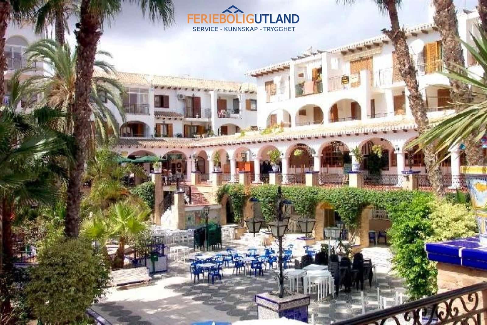 2 soveværelse Lejlighed til salg i Villamartin med swimmingpool garage - € 229.000 (Ref: 10000841)