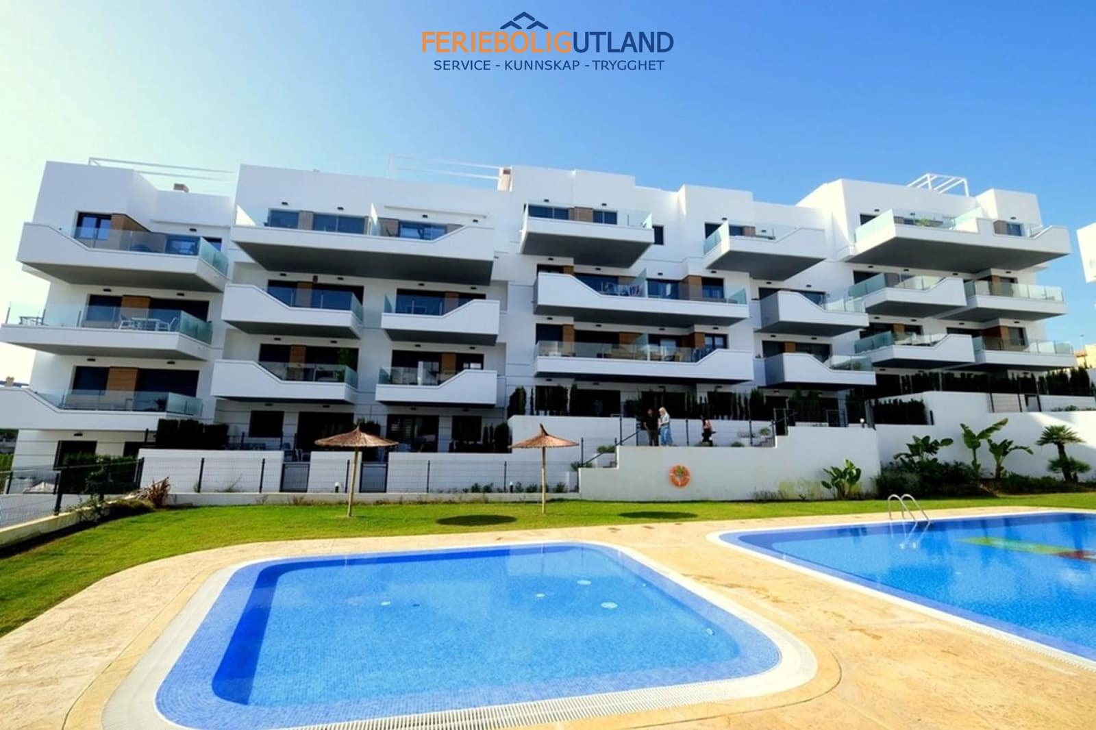 2 soveværelse Lejlighed til salg i Villamartin med swimmingpool garage - € 229.000 (Ref: 10000841)