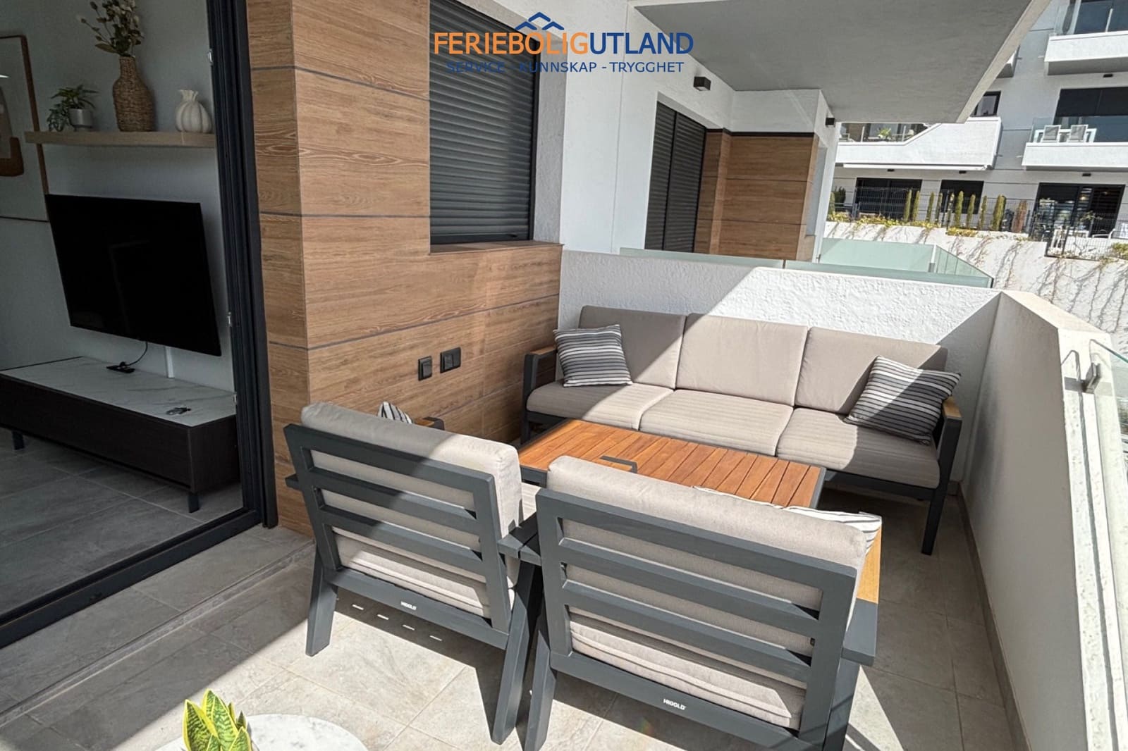 2 soveværelse Lejlighed til salg i Villamartin med swimmingpool garage - € 229.000 (Ref: 10000841)