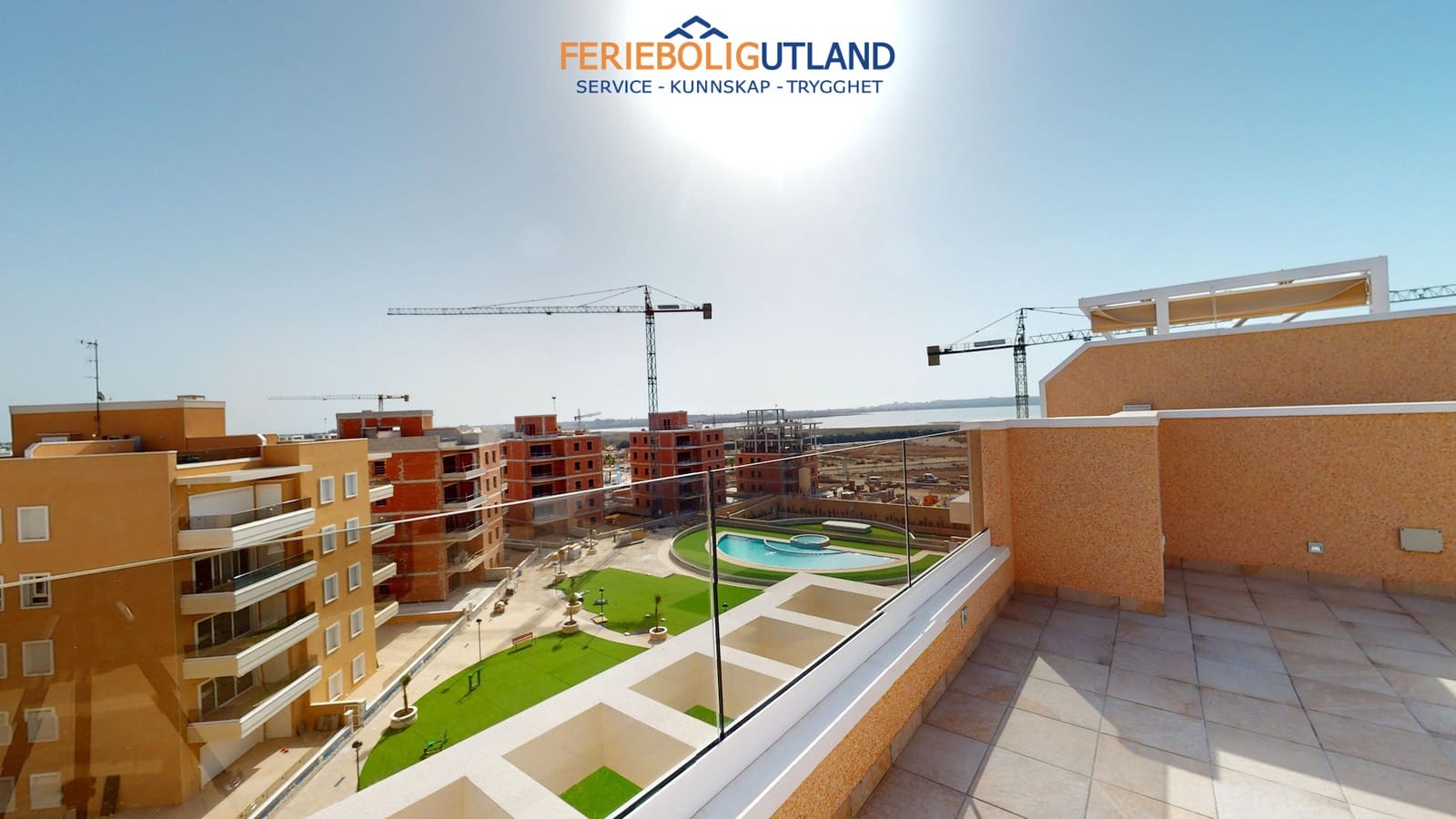 3 soveværelse Byhus til salg i Pilar de la Horadada med swimmingpool - € 314.900 (Ref: 10000852)