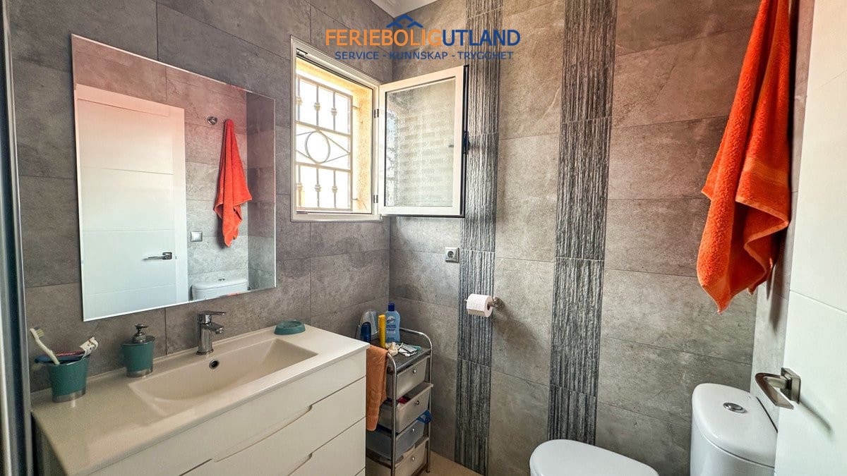 2 soverom Bungalow til salgs i Orihuela Costa med svømmebasseng - € 164 900 (Ref: 10000855)