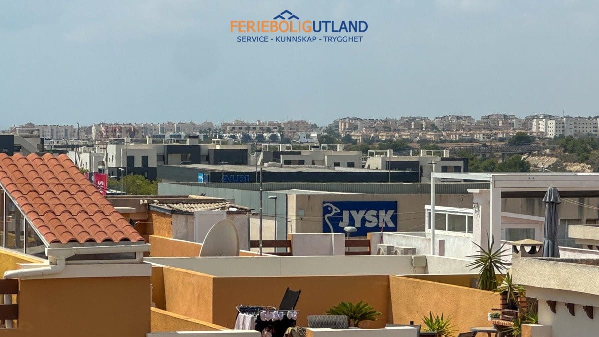 2 soverom Bungalow til salgs i Orihuela Costa med svømmebasseng - € 164 900 (Ref: 10000855)