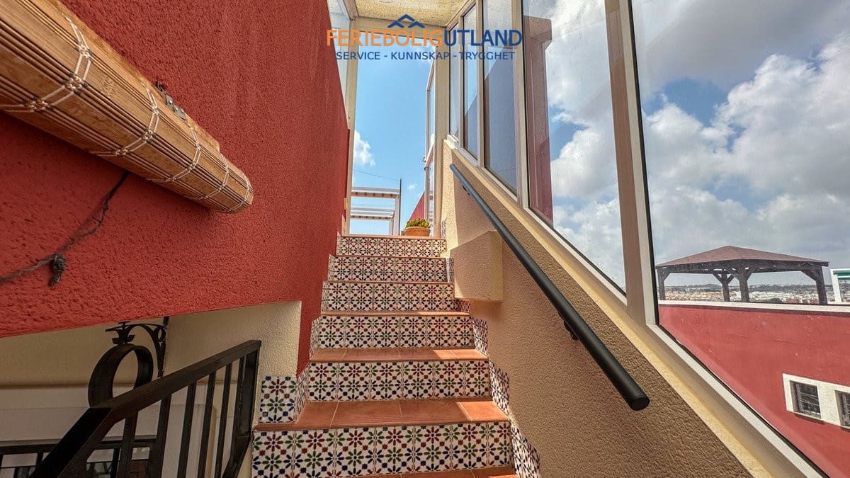 2 soverom Bungalow til salgs i Orihuela Costa med svømmebasseng - € 164 900 (Ref: 10000855)