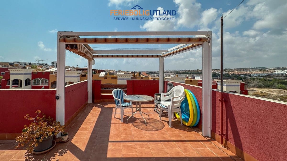 2 soverom Bungalow til salgs i Orihuela Costa med svømmebasseng - € 164 900 (Ref: 10000855)