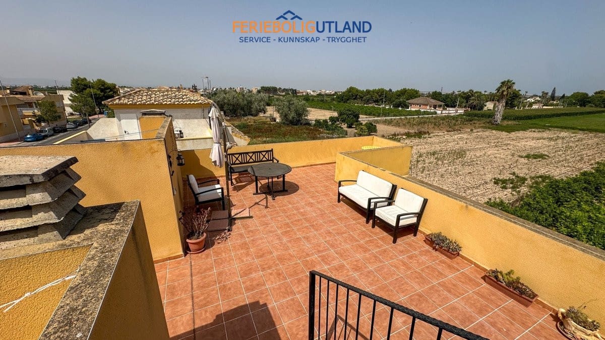 2 Zimmer Bungalow zu verkaufen in Daya Nueva mit Pool Garage - 119.000 € (Ref: 10000856)