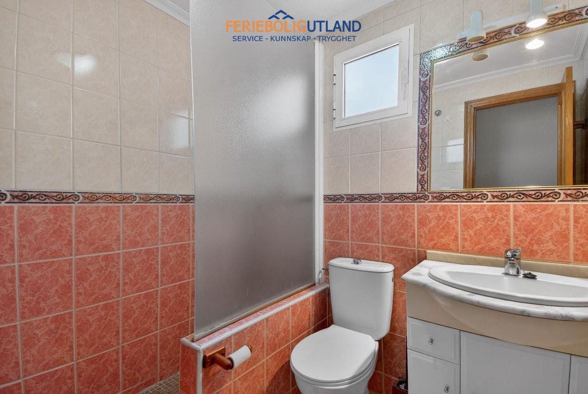 Apartamento de 2 habitaciones en Torrevieja en venta - 121.000 € (Ref: 10000858)