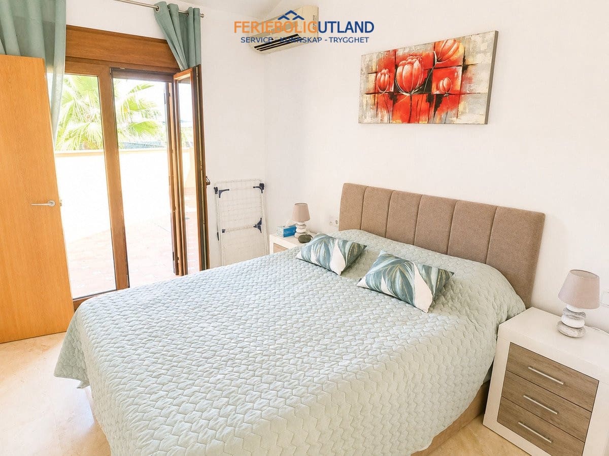 Casa de 3 habitaciones en Algorfa en venta con piscina - 249.000 € (Ref: 10000859)