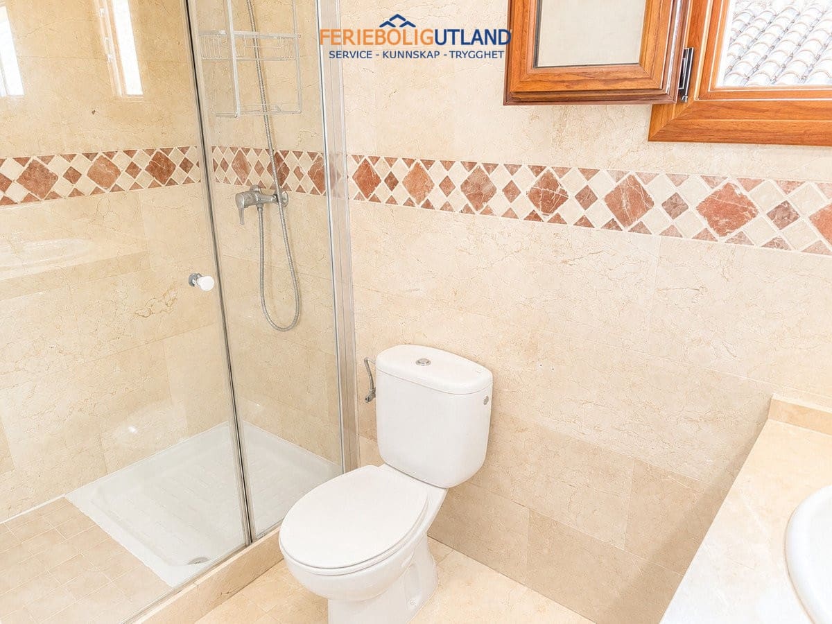 Casa de 3 habitaciones en Algorfa en venta con piscina - 249.000 € (Ref: 10000859)