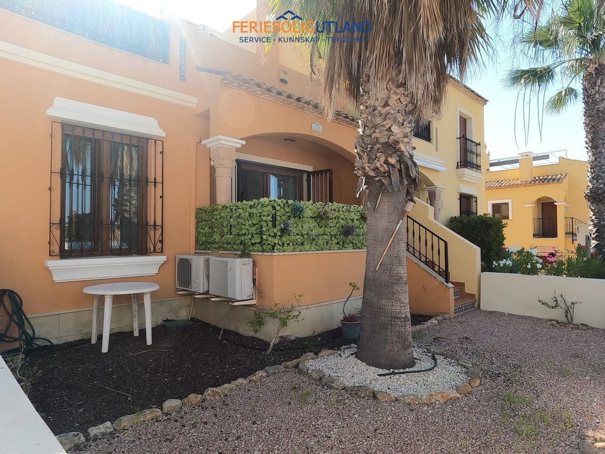 Casa de 3 habitaciones en Algorfa en venta con piscina - 249.000 € (Ref: 10000859)