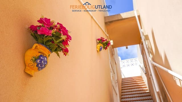 Apartamento de 2 habitaciones en El Chaparral, Torrevieja en venta con piscina - 140.000 € (Ref: 10000861)