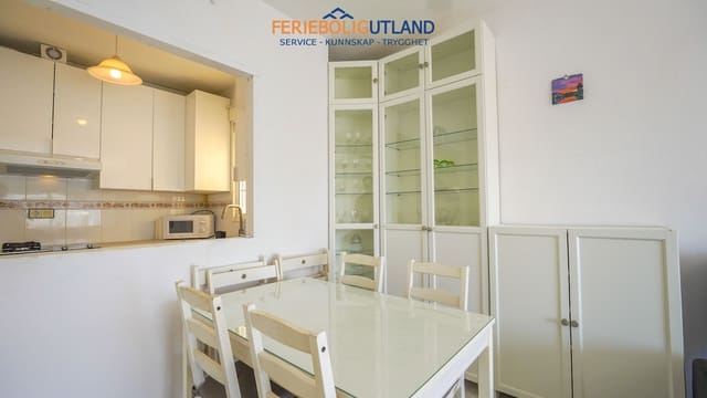 Apartamento de 2 habitaciones en El Chaparral, Torrevieja en venta con piscina - 140.000 € (Ref: 10000861)