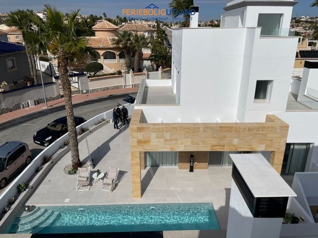 4 sovrum Villa till salu i Ciudad Quesada, Rojales med pool garage - 985 000 € (Ref: 10000938)