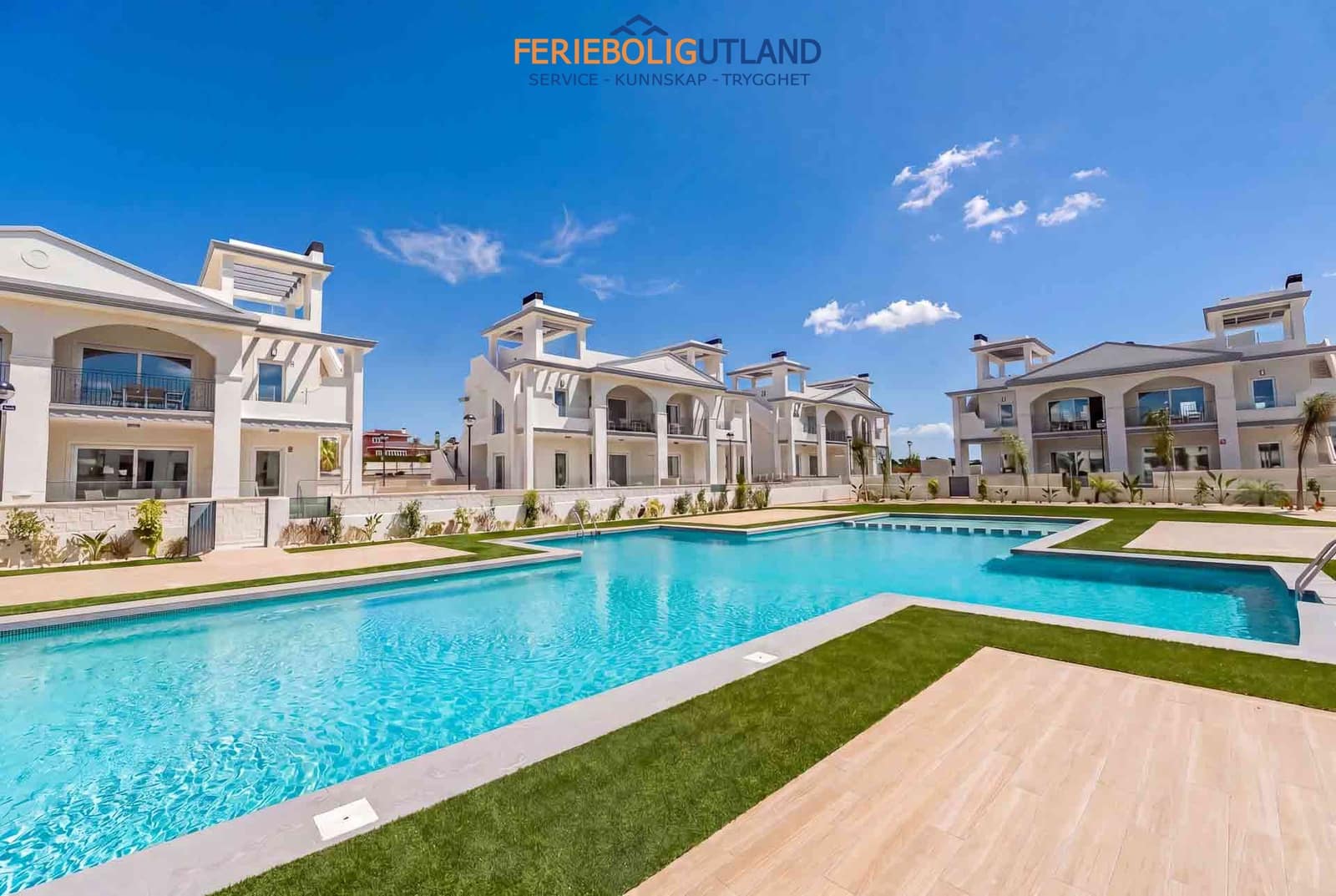 Apartamento de 2 habitaciones en Ciudad Quesada en venta con piscina garaje - 327.695 € (Ref: 10000939)