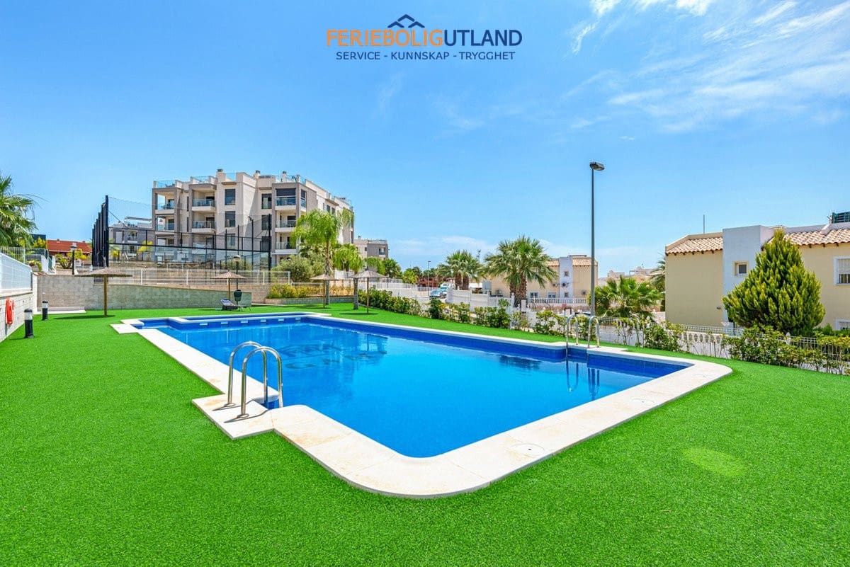2 quarto Apartamento para venda em Villamartin com piscina garagem - 229 000 € (Ref: 10001058)