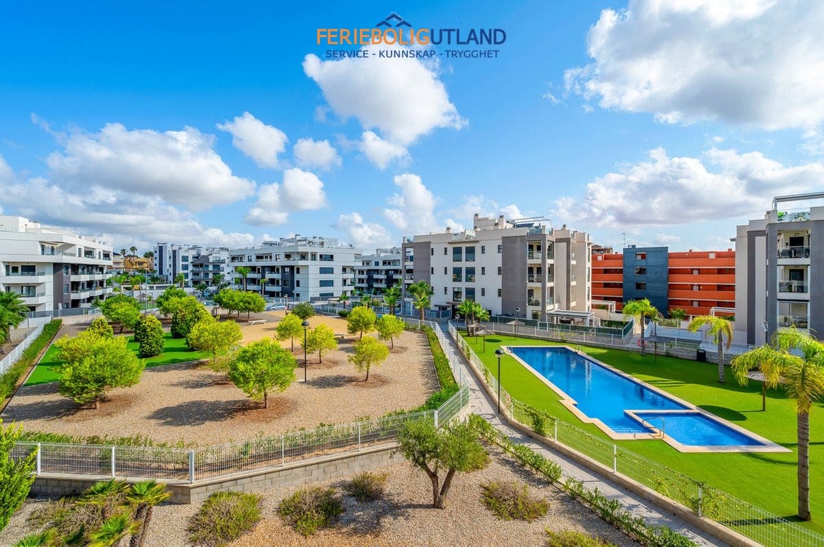 2 quarto Apartamento para venda em Villamartin com piscina garagem - 229 000 € (Ref: 10001058)