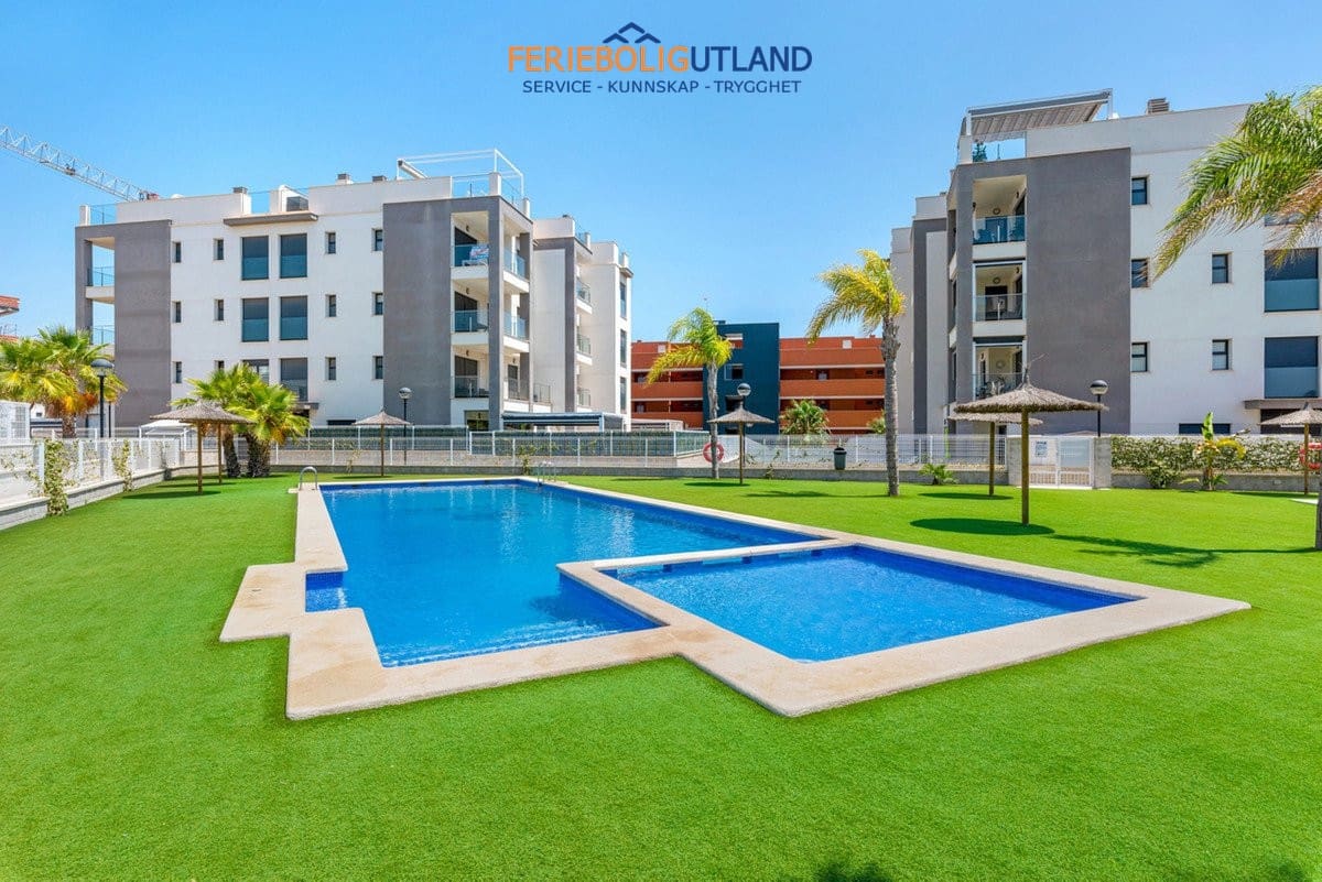 2 quarto Apartamento para venda em Villamartin com piscina garagem - 229 000 € (Ref: 10001058)