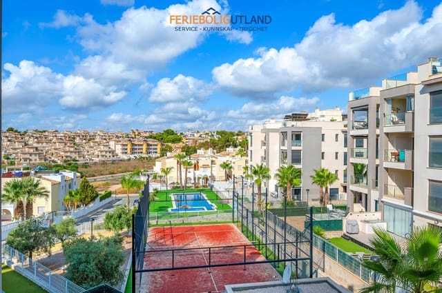 2 soverom Leilighet til salgs i Villamartin, Orihuela med svømmebasseng garasje - € 229 000 (Ref: 10001058)