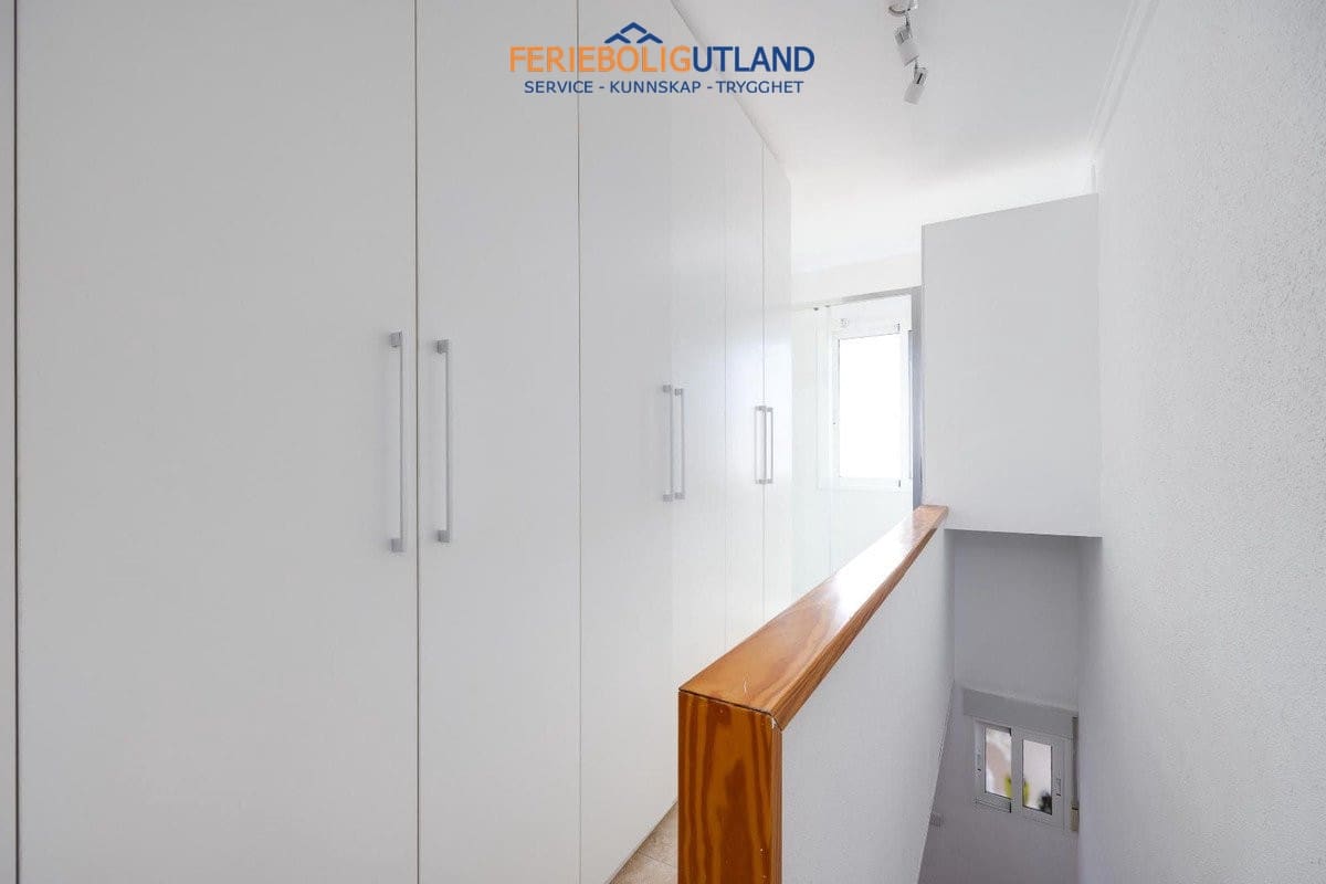 3 sypialnia Willa na sprzedaż w La Marina z basenem garażem - 279 969 € (Ref: 10001059)