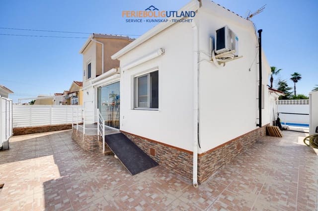 3 sypialnia Willa na sprzedaż w La Marina, Elche / Elx z basenem garażem - 279 969 € (Ref: 10001059)