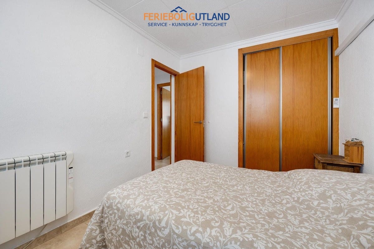 3 sypialnia Willa na sprzedaż w La Marina z basenem garażem - 279 969 € (Ref: 10001059)