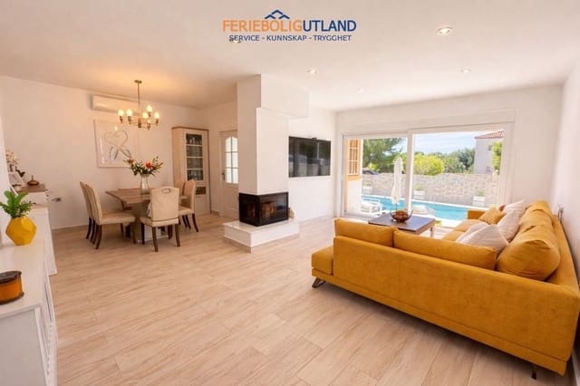 Chalet de 3 habitaciones en Los Dolses, Orihuela en venta con piscina garaje - 549.995 € (Ref: 10001060)