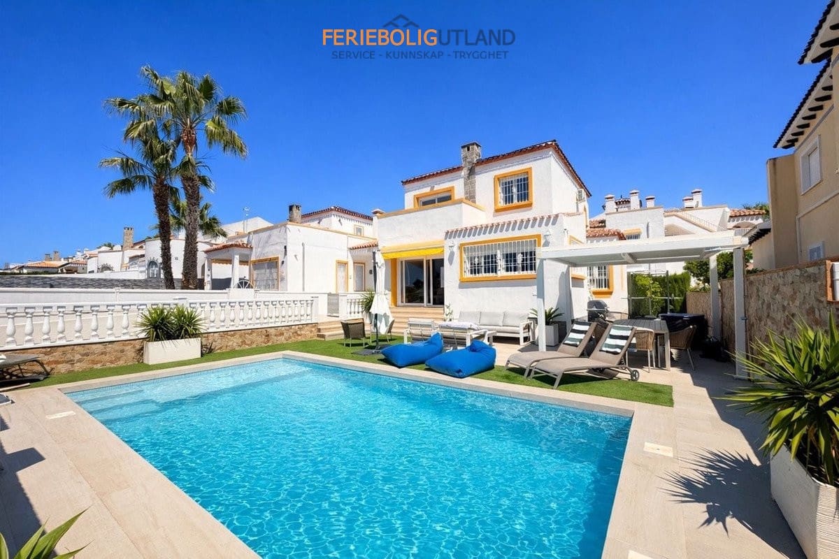 3 Zimmer Villa zu verkaufen in Los Dolses mit Pool Garage - 549.995 € (Ref: 10001060)