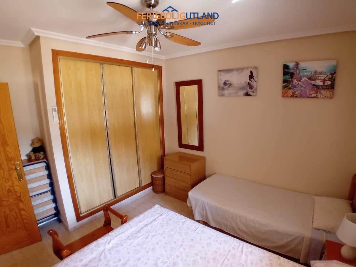 Apartamento de 2 habitaciones en Orihuela Costa en venta con piscina - 190.000 € (Ref: 10001062)
