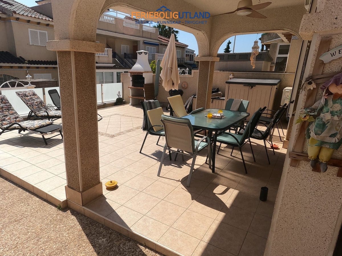 Apartamento de 2 habitaciones en Orihuela Costa en venta con piscina - 190.000 € (Ref: 10001062)
