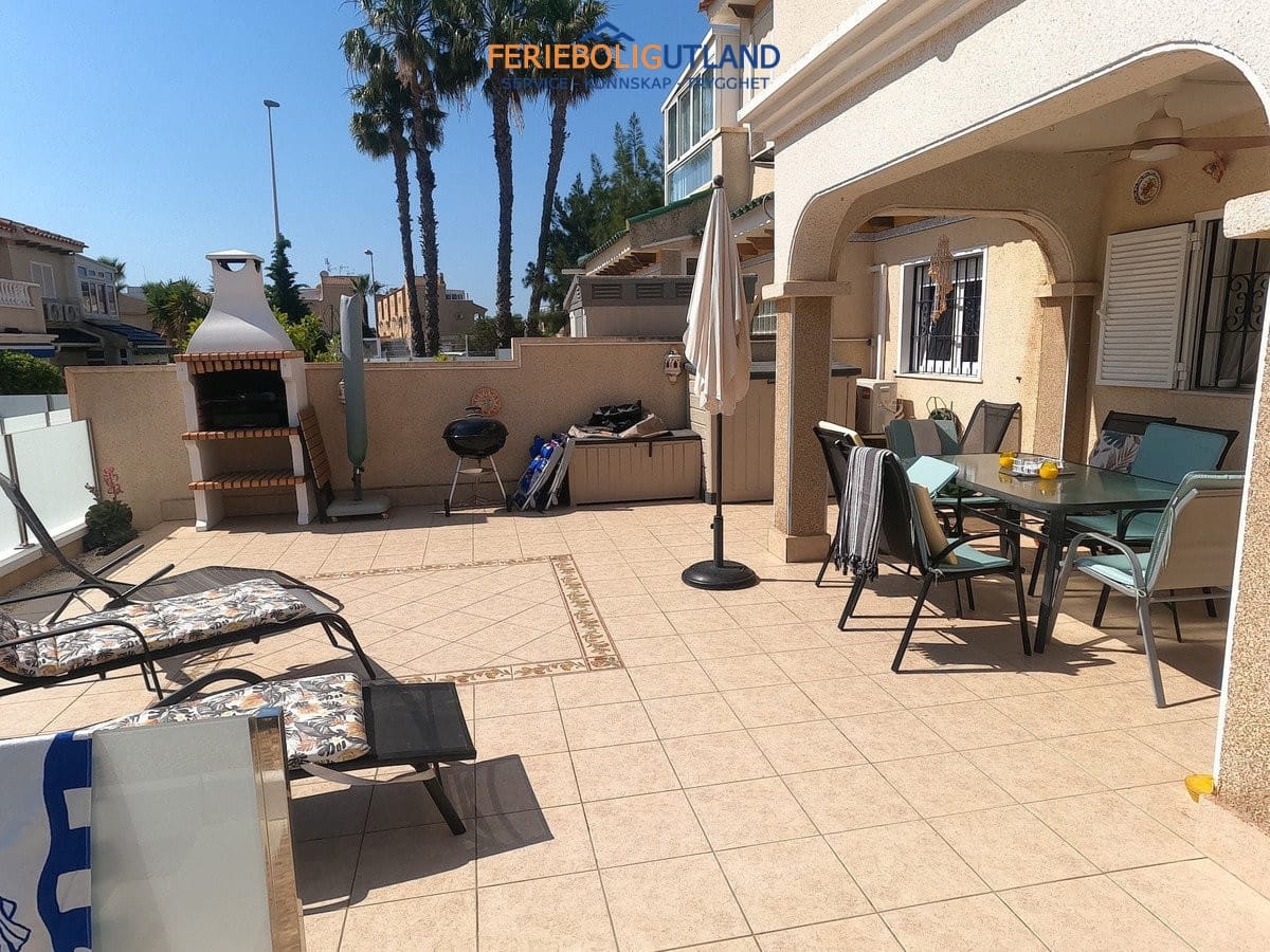Apartamento de 2 habitaciones en Orihuela Costa en venta con piscina - 190.000 € (Ref: 10001062)