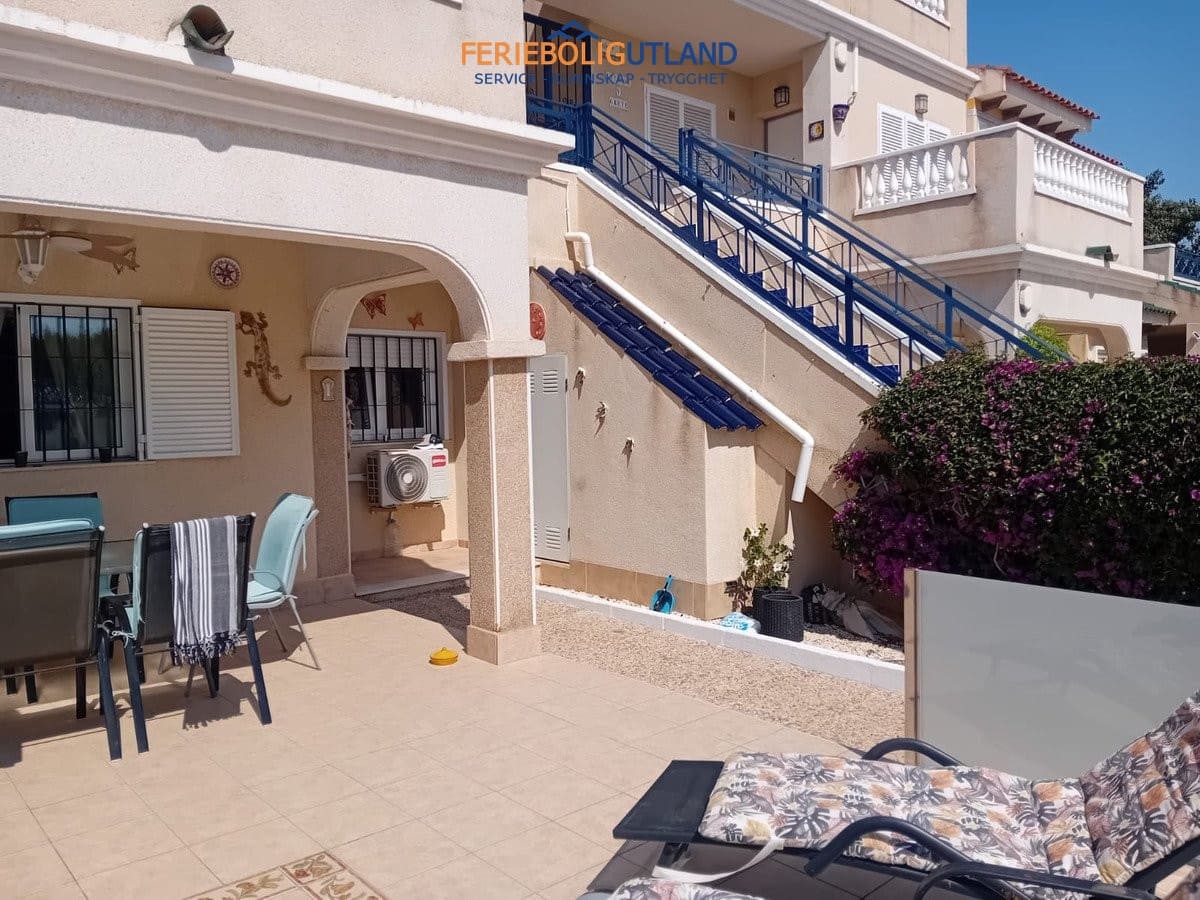 Apartamento de 2 habitaciones en Orihuela Costa en venta con piscina - 190.000 € (Ref: 10001062)