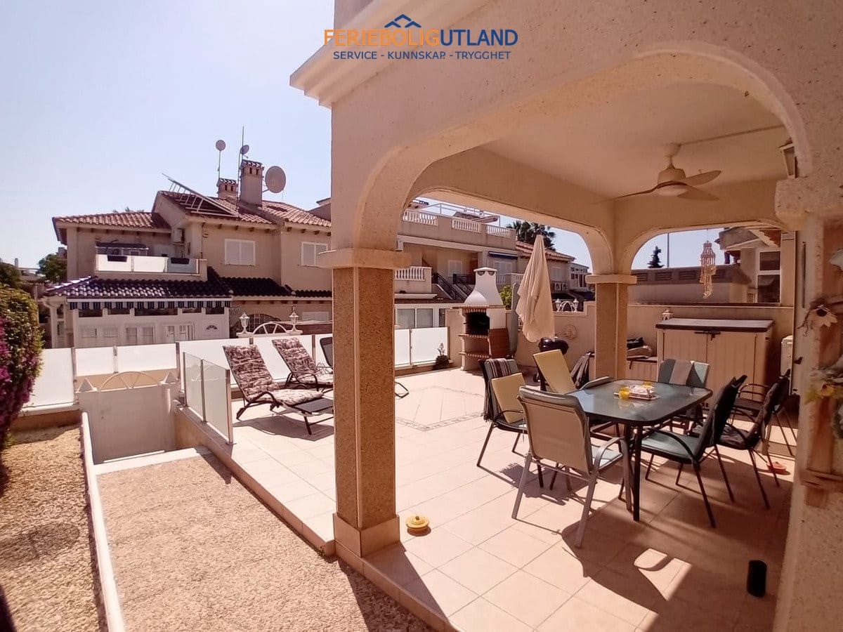 Apartamento de 2 habitaciones en Orihuela Costa en venta con piscina - 190.000 € (Ref: 10001062)