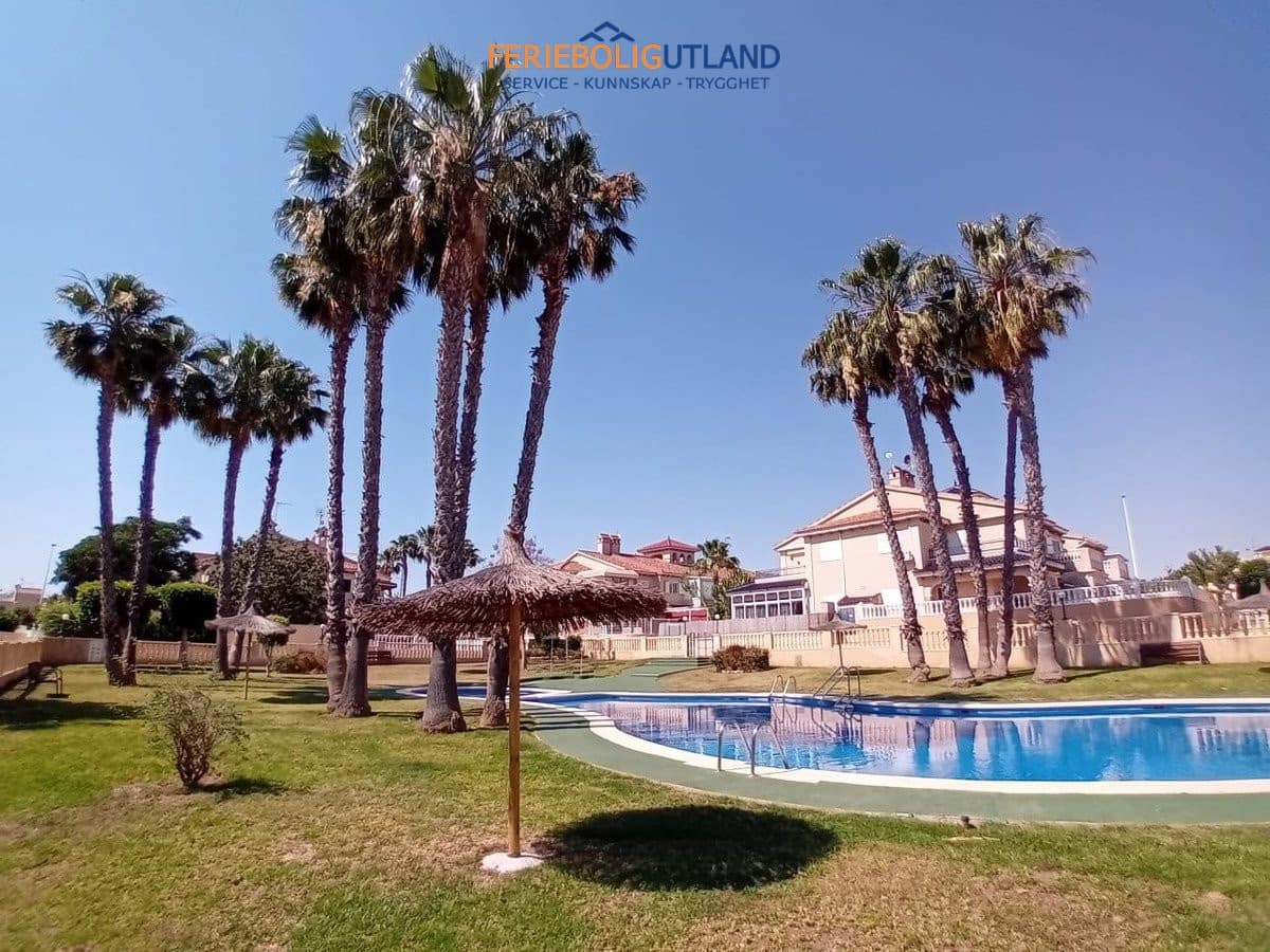 Apartamento de 2 habitaciones en Orihuela Costa en venta con piscina - 190.000 € (Ref: 10001062)