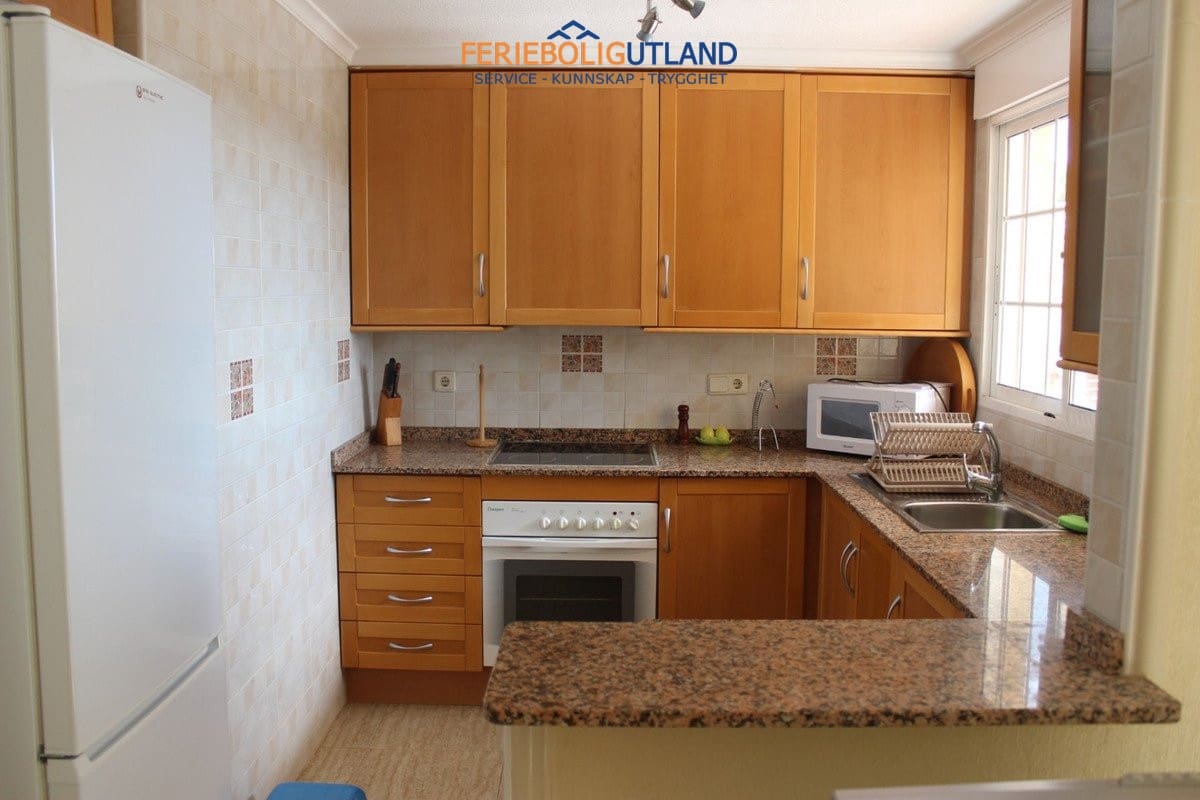 Casa de 3 habitaciones en Algorfa en venta con piscina garaje - 249.995 € (Ref: 10001063)