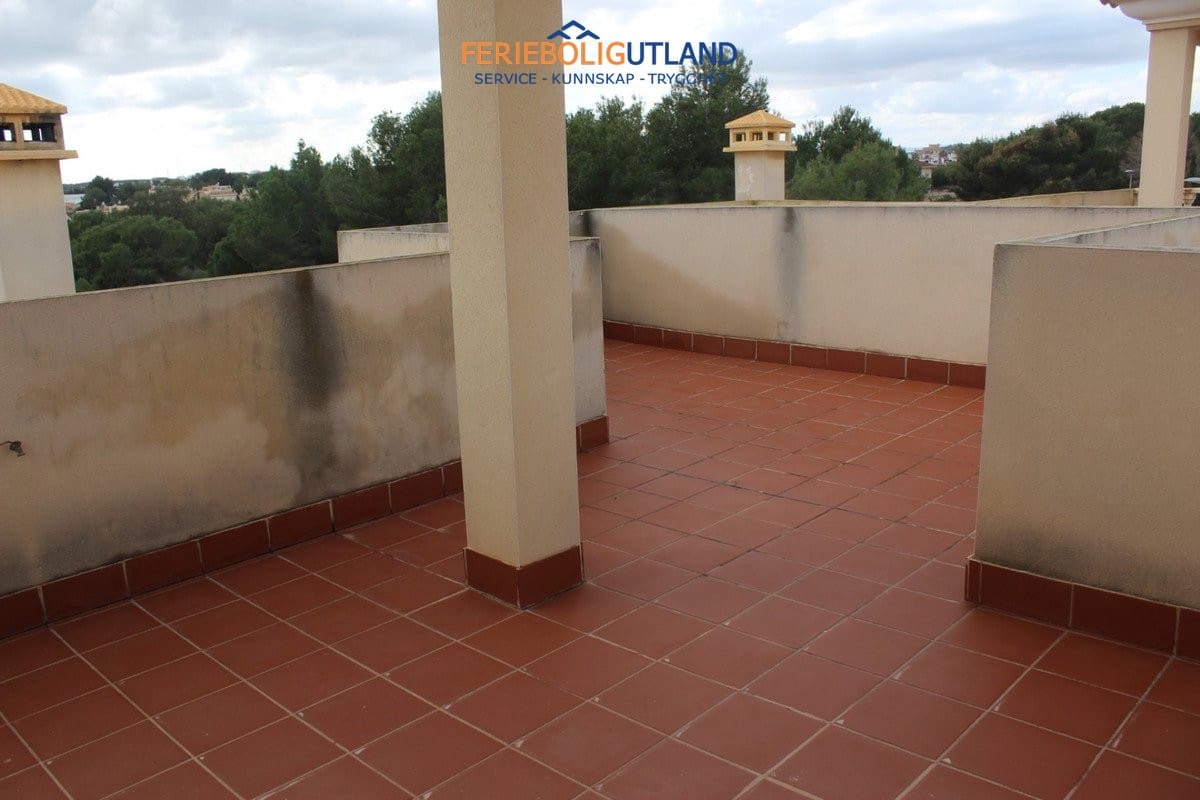 Casa de 3 habitaciones en Algorfa en venta con piscina garaje - 249.995 € (Ref: 10001063)