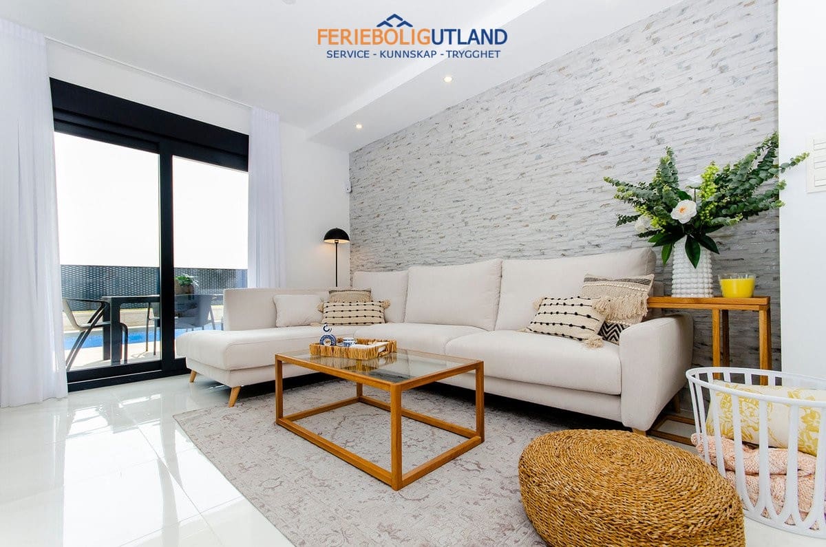 3 camera da letto Villa in vendita in Vistabella con piscina garage - 439.000 € (Rif: 10001066)