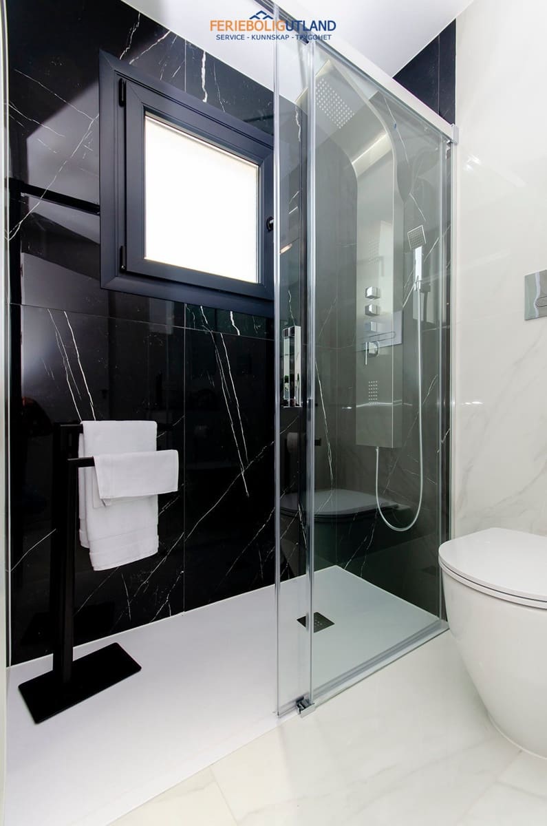 3 camera da letto Villa in vendita in Vistabella con piscina garage - 439.000 € (Rif: 10001066)