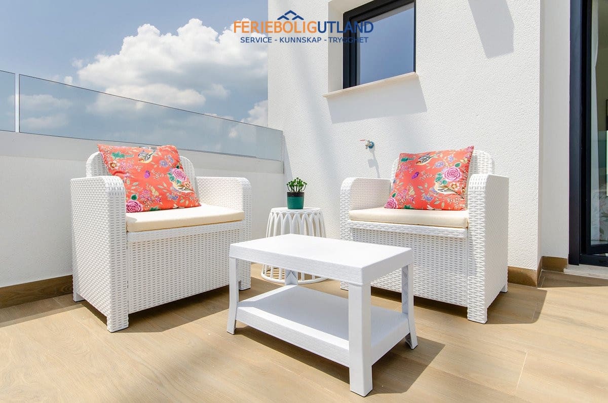 3 camera da letto Villa in vendita in Vistabella con piscina garage - 439.000 € (Rif: 10001066)